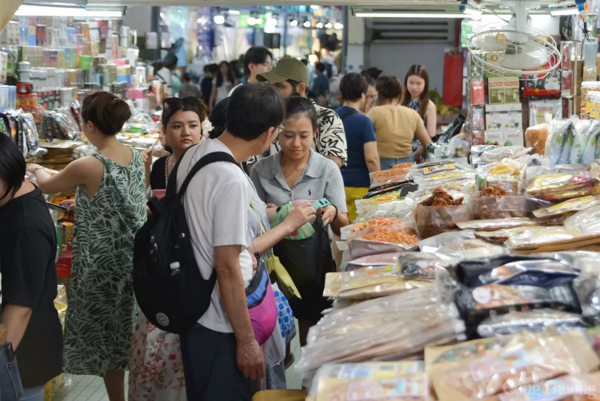 Lễ 30/4 - 1/5: Đặc sản Đà Nẵng 'hút khách'