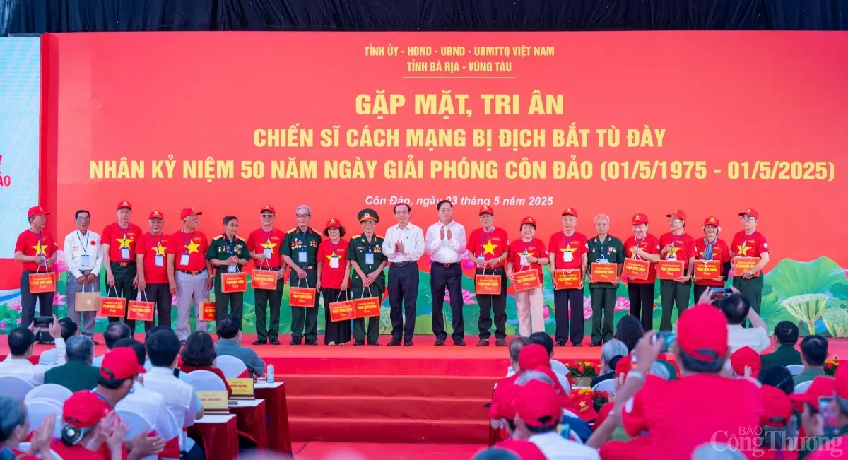 Thủ tướng gặp mặt, tri ân hơn 700 chiến sỹ cách mạng bị địch bắt tù đày