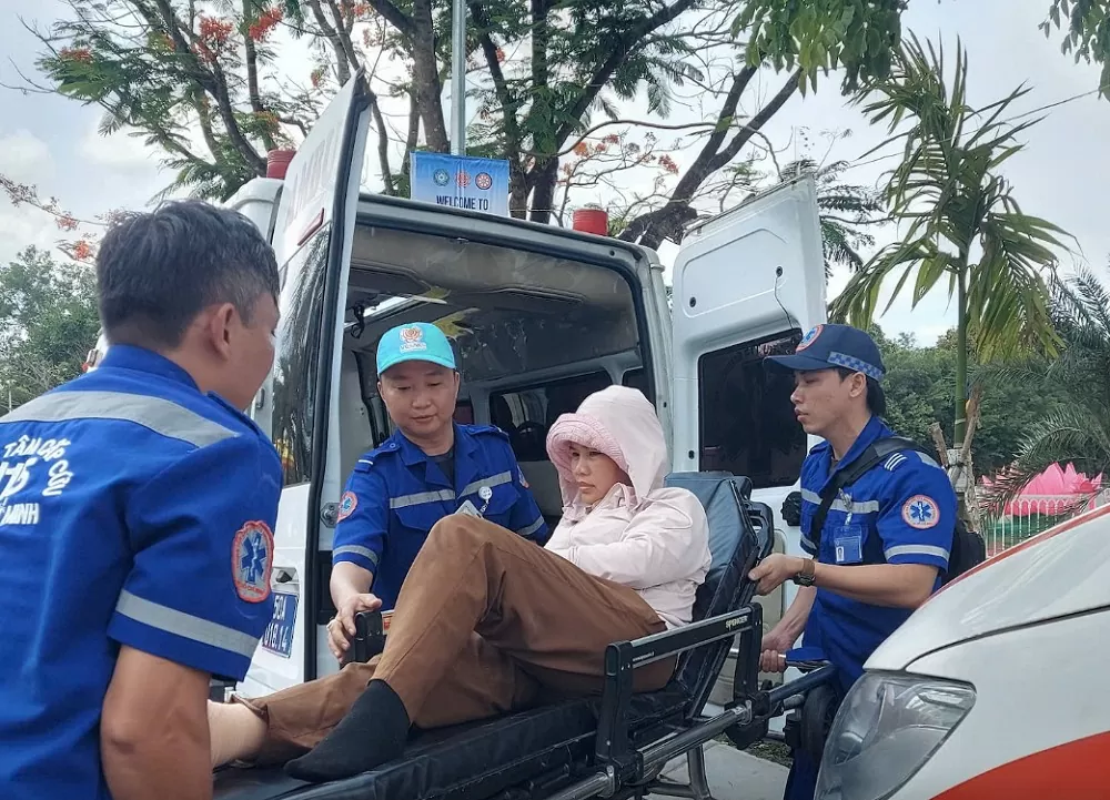Người dân cần hỗ trợ y tế khi tham gia Đại lễ Vesak. Ảnh: SYT.