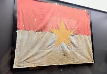 nhung la co ke chuyen hao hung tai bao tang lich su quan su viet nam