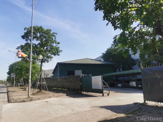 nha xuong quy mo lon tren dat cay xanh kcn thach that quoc oai