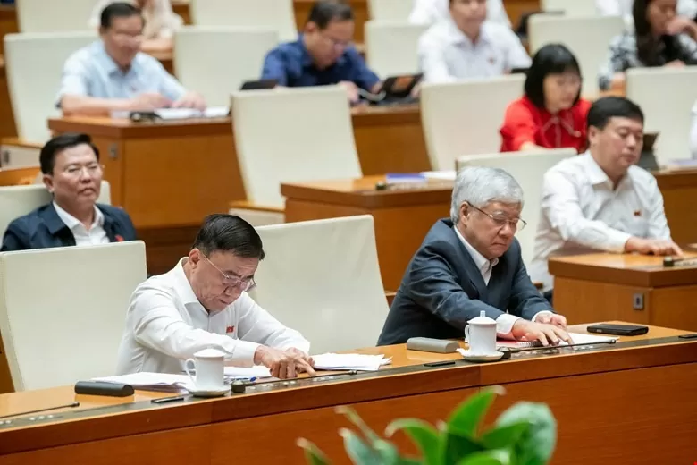 đại biểu Quốc hội tán thành sửa đổi, bổ sung một số điều của Hiến pháp