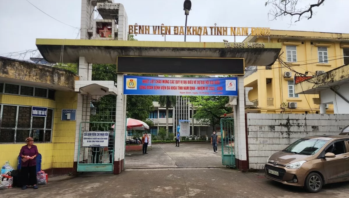 Bà Rịa - Vũng Tàu: Không để xảy ra việc 'đóng đủ tiền mới cấp cứu'