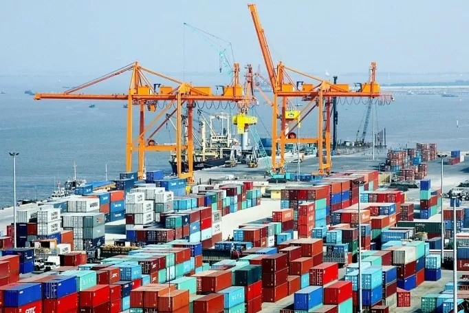 Xuất nhập khẩu vượt 276 tỷ USD sau 4 tháng