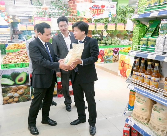 hai phong xu ly nghiem quang cao sai su that hang hoa