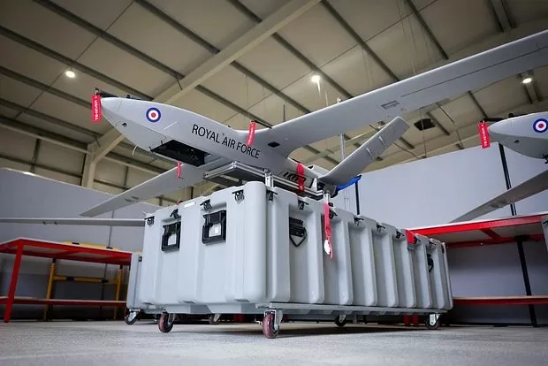 Saudi Arabia chi khủng mua tên lửa không đối không AIM-120C-8