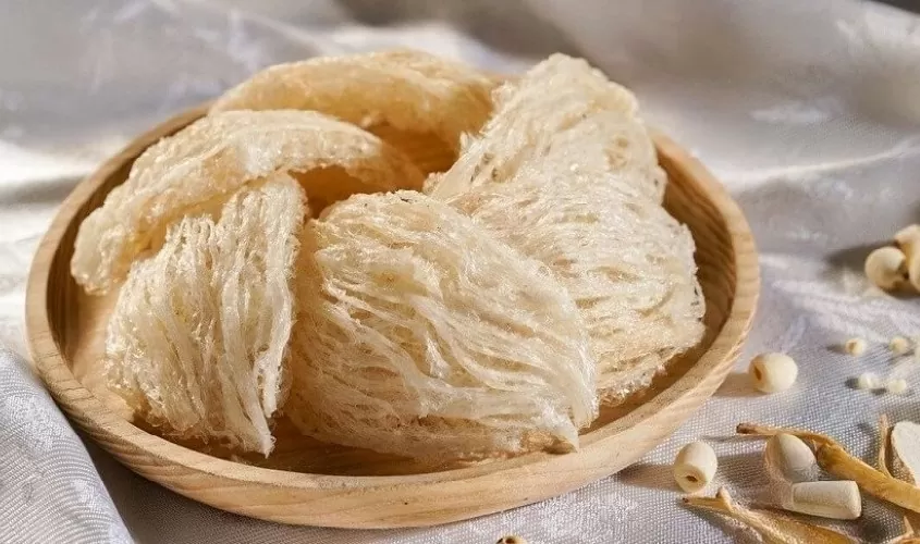 Hồng Châu Yến và dấu hỏi sau những lọ yến 'thuần Việt'