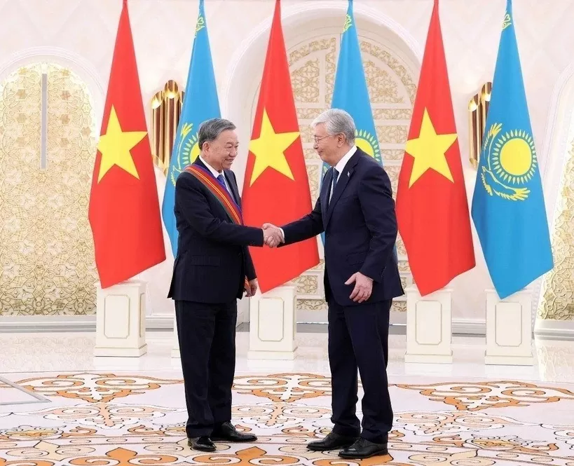 tuyen bo chung ve quan he doi tac chien luoc viet nam kazakhstan