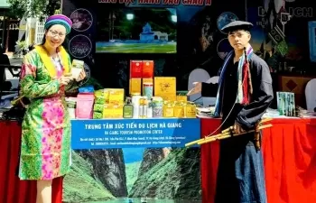 ha giang dong chay so go nut that hang hoa nong san cho nguoi dan