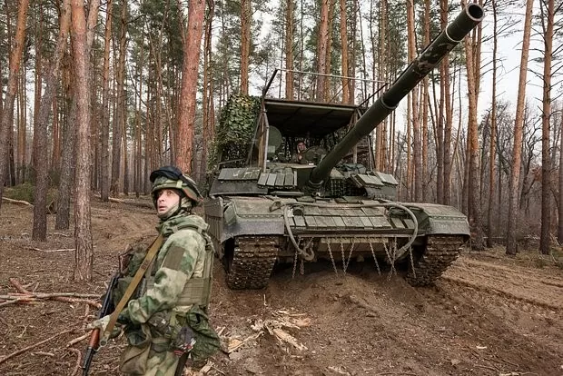 Nga nâng cấp xe tăng T-90M và trình làng UAV tự sát thế hệ mới