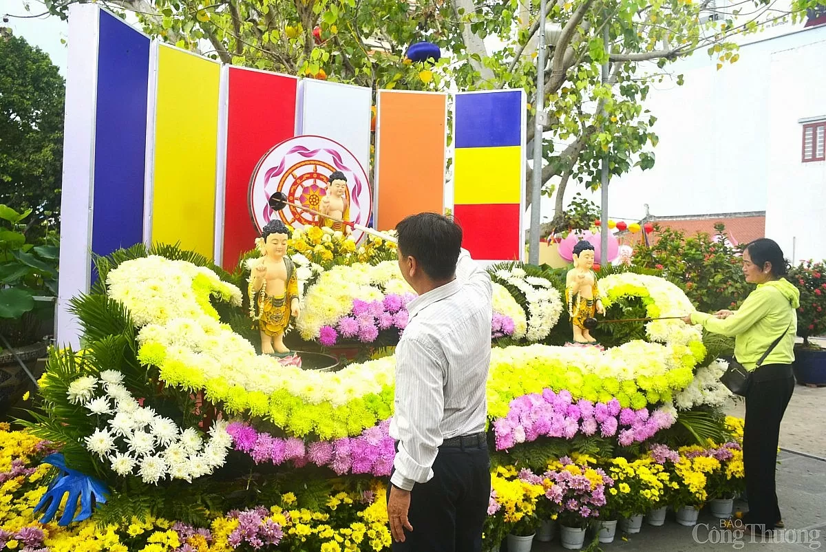 TP. Hồ Chí Minh ngập sắc cờ hoa trong Đại lễ Vesak