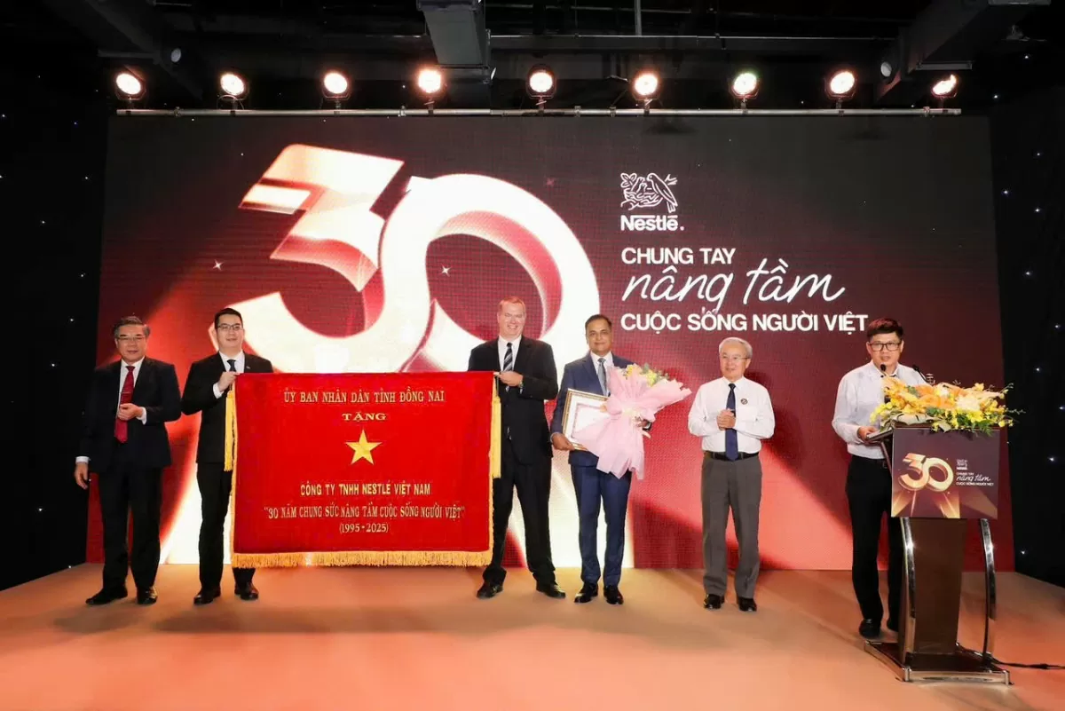 Tại lễ kỷ niệm 30 năm thành lập, lãnh đạo tỉnh Đồng Nai đã trao tặng bằng khen và bức trướng “30 năm chung sức nâng tầm cuộc sống người Việt”, ghi nhận sự đồng hành bền bỉ của Nestlé.