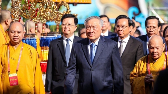 dai le vesak khang dinh nhieu gia tri nhan van va thanh tuu to lon cua viet nam
