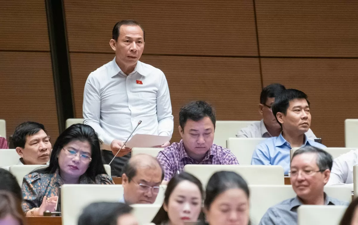 Đại biểu Võ Mạnh Sơn - Đoàn ĐBQH tỉnh Thanh Hóa. Ảnh: VPQH