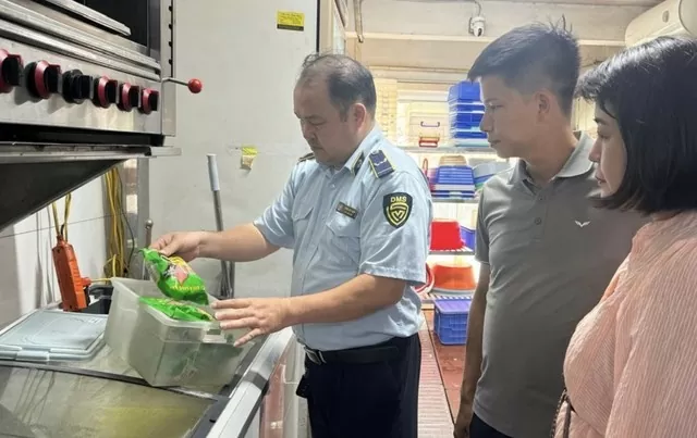 Vụ lòng se điếu: Quán Lòng Chát nói gì về nguồn gốc sản phẩm?
