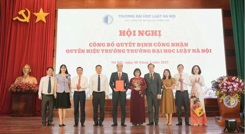 PGS.TS Tô Văn Hòa làm Quyền Hiệu trưởng Trường Đại học Luật Hà Nội