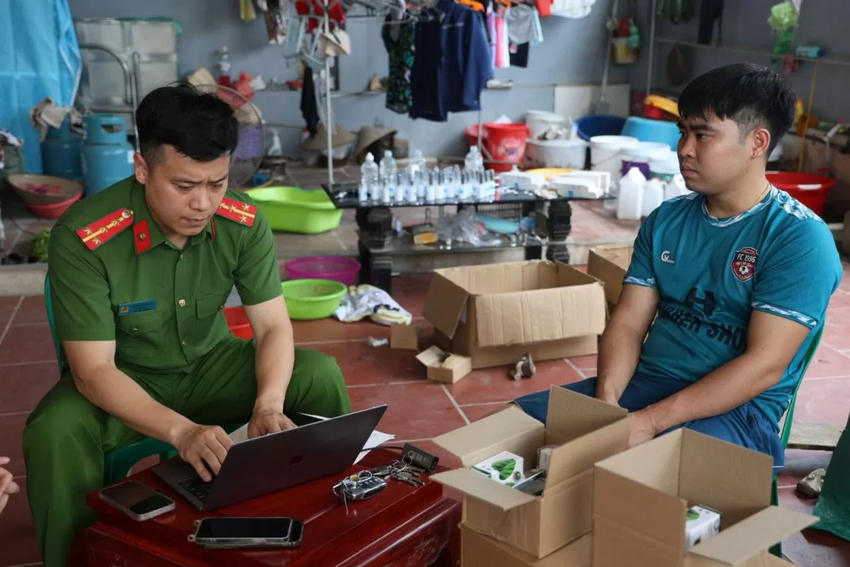 Bắc Giang: Triệt phá đường dây sản xuất mỹ phẩm giả cực lớn