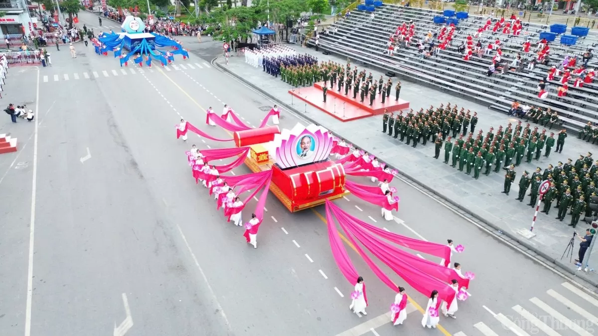 Hải Phòng: Tưng bừng hợp luyện duyệt đội ngũ và diễu hành Hải Phòng: Tưng bừng hợp luyện duyệt đội ngũ và diễu hành