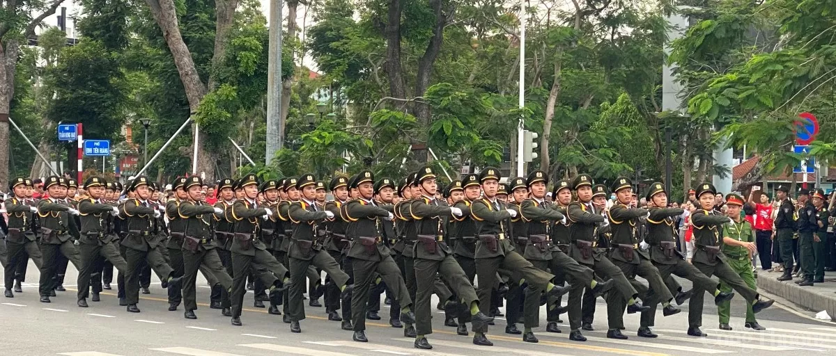 Hải Phòng: Tưng bừng hợp luyện duyệt đội ngũ và diễu hành Hải Phòng: Tưng bừng hợp luyện duyệt đội ngũ và diễu hành