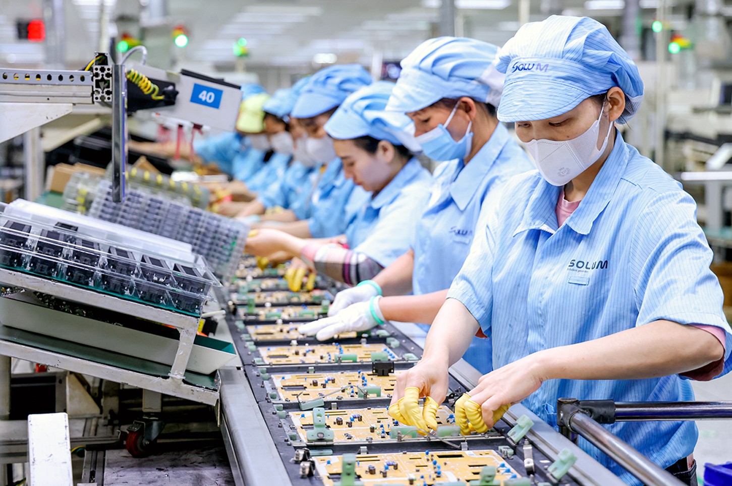 Ngành công nghiệp: Cơ cấu sản phẩm chuyển dịch tích cực