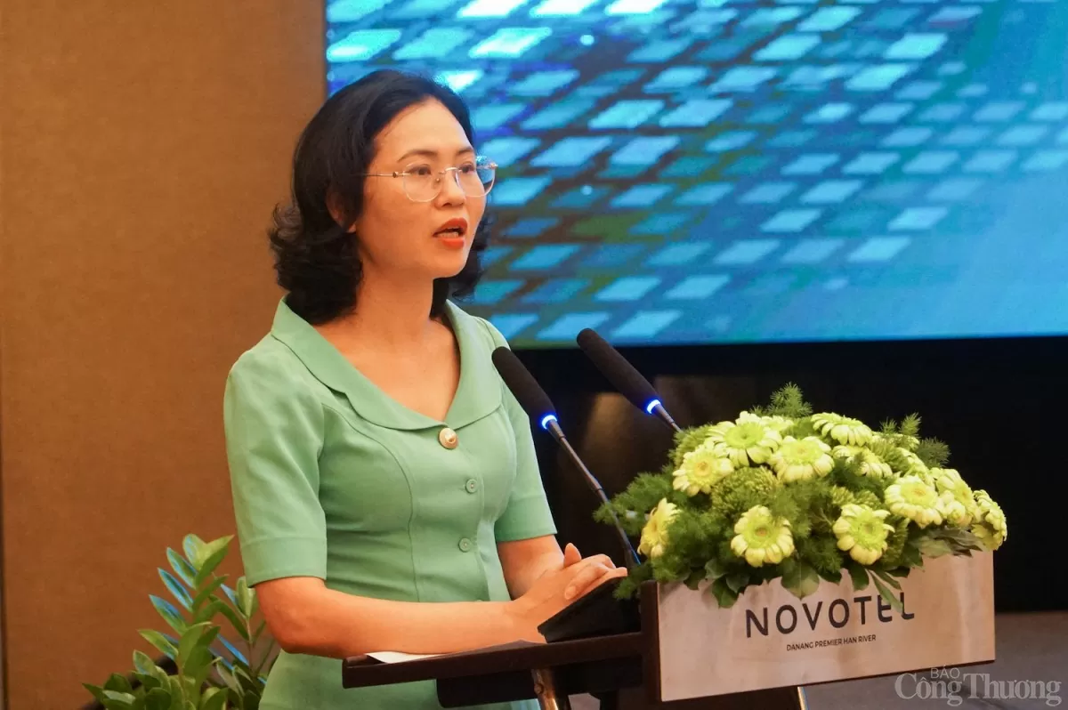 Tổng biên tập Thời báo Ngân hàng Lê Thị Thúy Sen