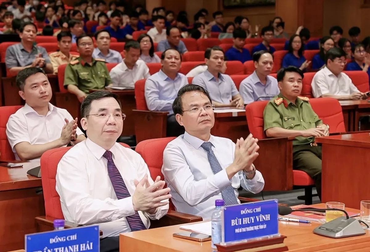 Vĩnh Phúc: Phát động phong trào thi đua 'Đổi mới sáng tạo, chuyển đổi số và Bình dân học vụ số'