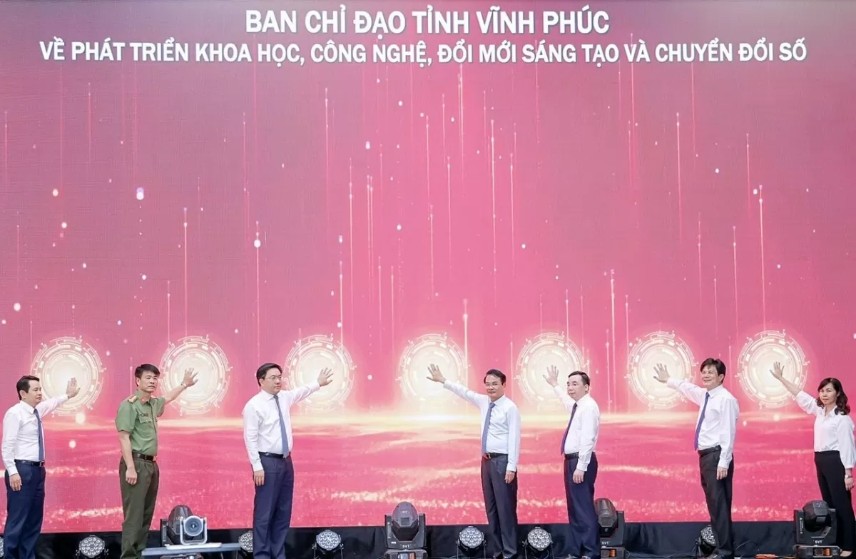 Vĩnh Phúc: Phát động phong trào thi đua 'Đổi mới sáng tạo, chuyển đổi số và Bình dân học vụ số'