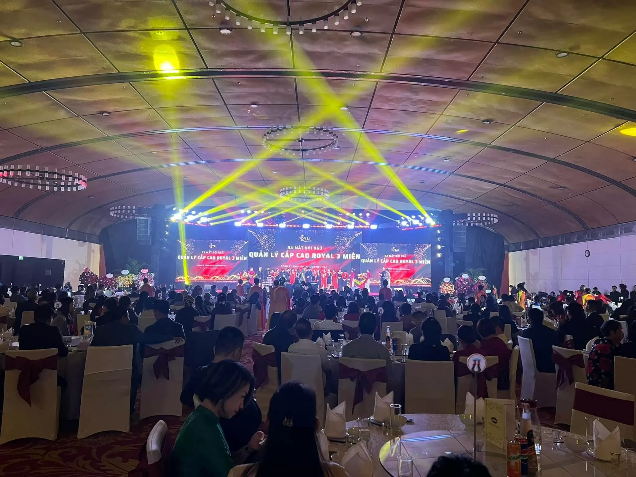 Công ty Royal Distribution chấm dứt hoạt động bán hàng đa cấp