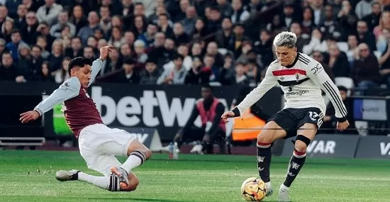 Lịch thi đấu bóng đá ngày 11/5: MU đấu với West Ham