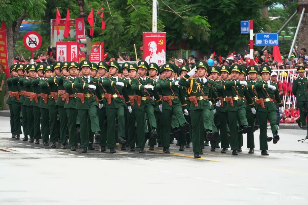 Hoành tráng lễ diễu hành mừng 70 năm ngày Giải phóng Hải Phòng
