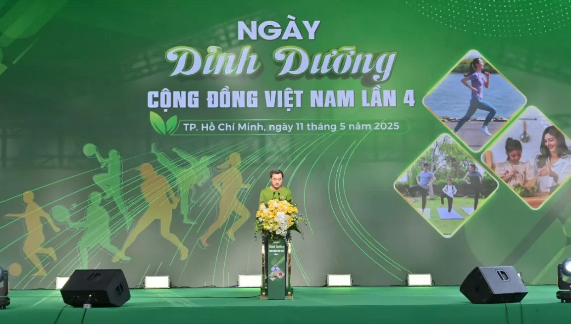 Thứ trưởng Bộ Y tế Trần Văn Thuấn phát biêu tại sự 