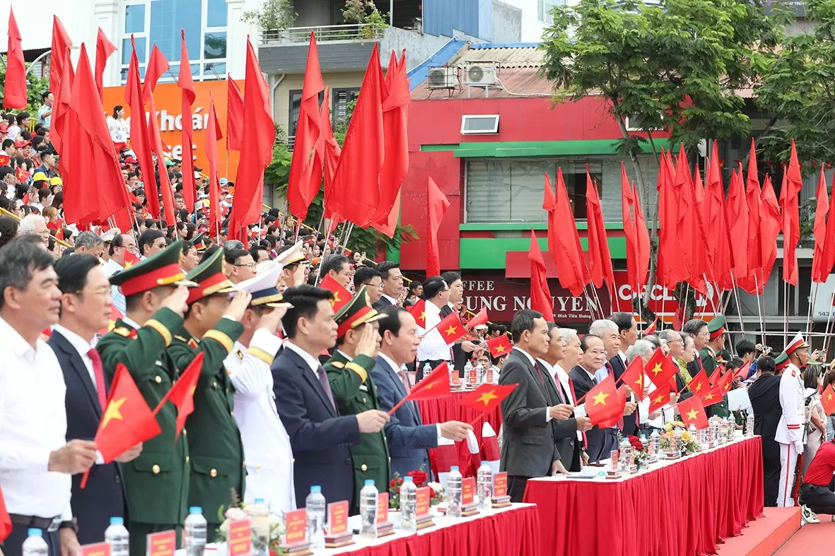 Các đại biểu dự lễ