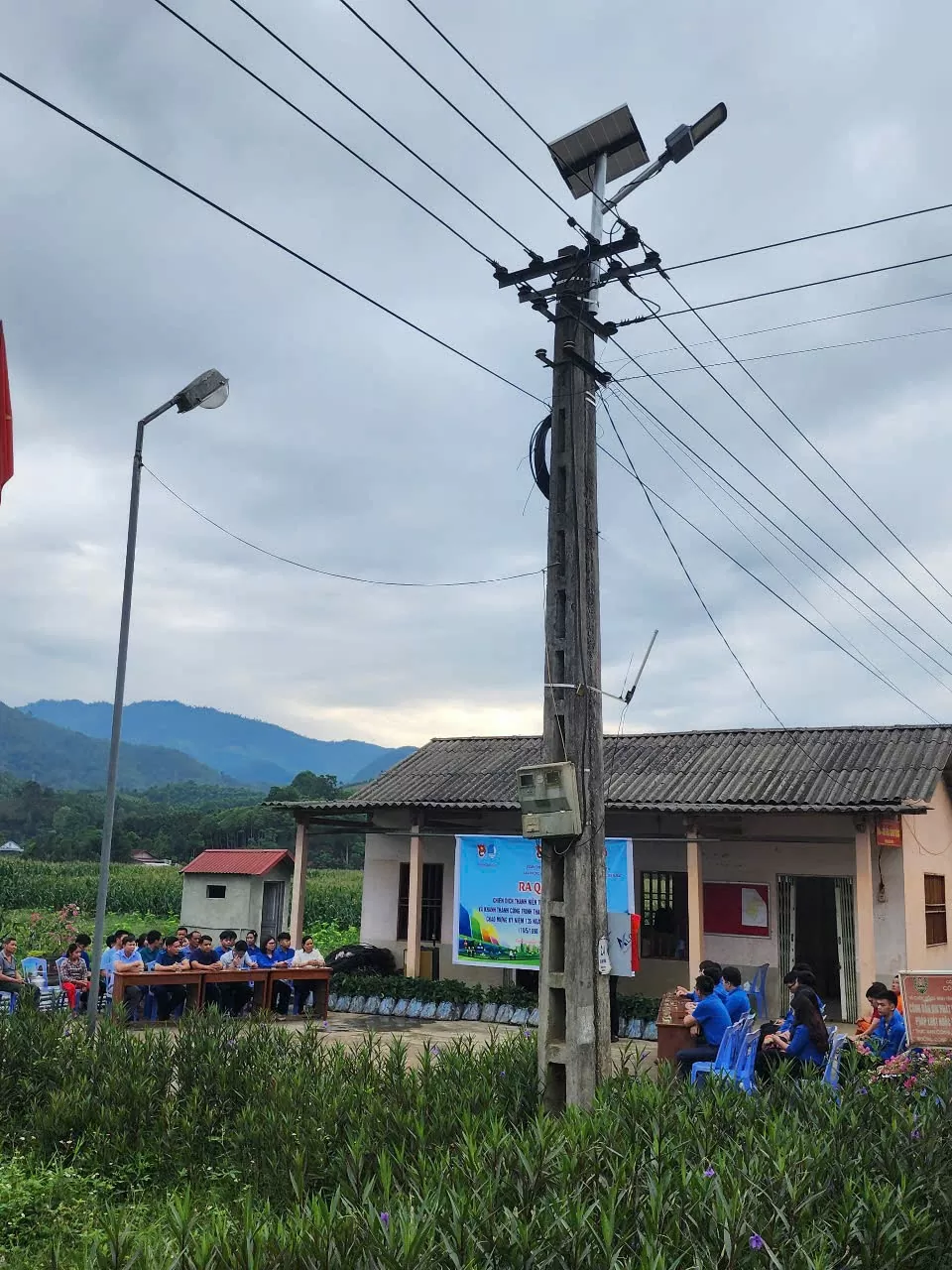 Khánh thành công trình thanh niên “Thắp sáng đường quê” tại Lào Cai