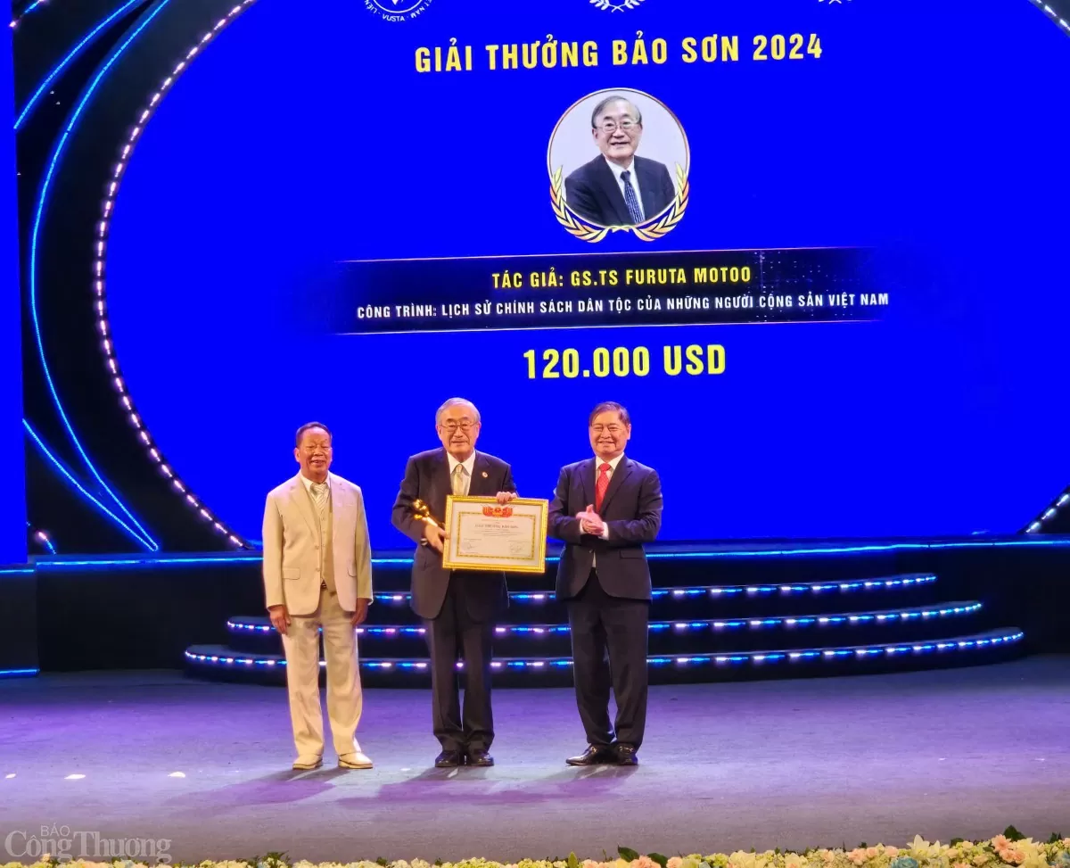 Giải thưởng Bảo Sơn trao cho nhà khoa học người nước ngoài