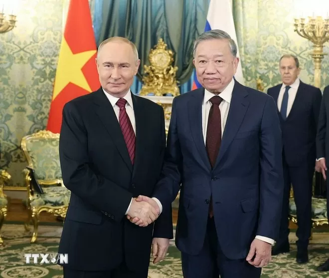 Tổng Bí thư Tô Lâm hội đàm hẹp với Tổng thống Nga Vladimir Putin. Anh: TTXVN