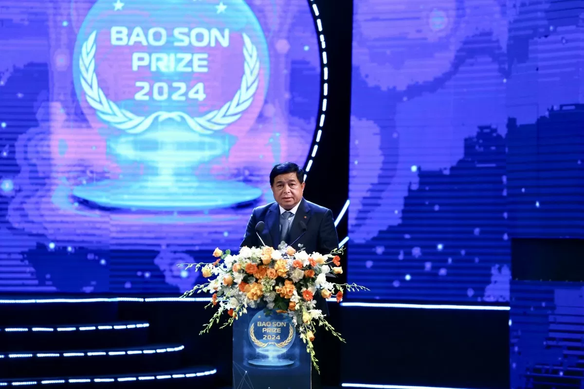 Giải thưởng Bảo Sơn trao cho nhà khoa học người nước ngoài