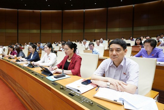 sua luat thue thu nhap doanh nghiep siet lo gia chong chuyen gia