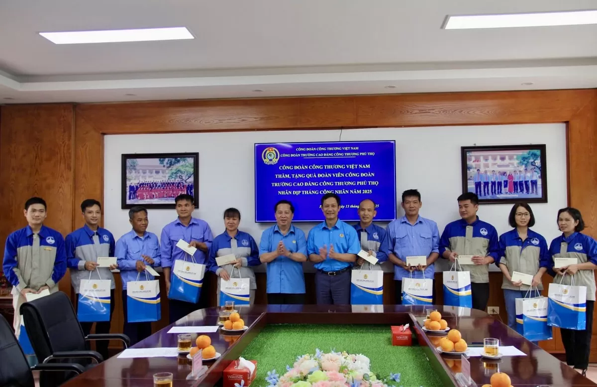 Công đoàn Công Thương gieo mầm hạnh phúc trong Tháng Công nhân