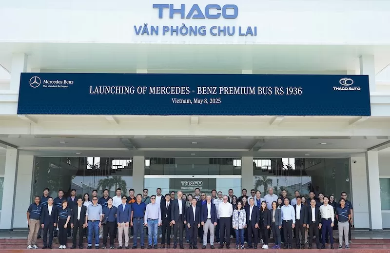 THACO AUTO xuất khẩu xe bus thương hiệu Mercedes-Benz sang Thái Lan