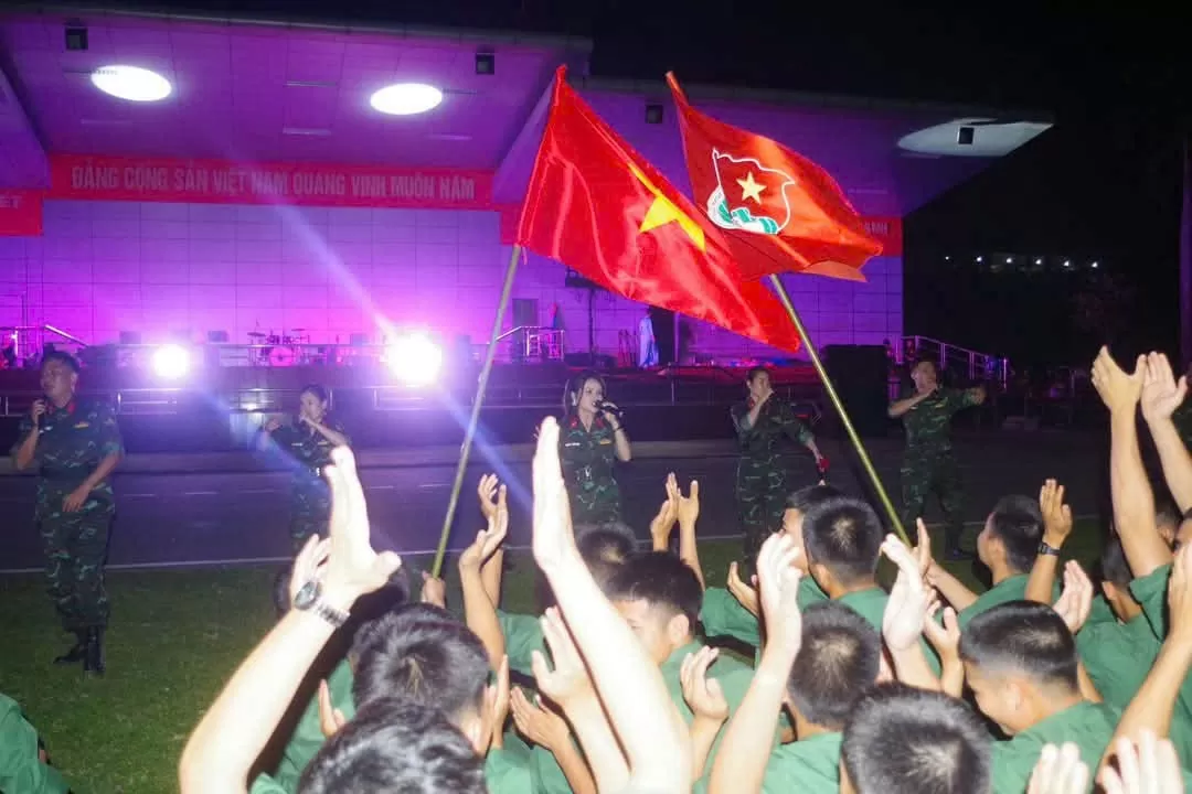 'Viết tiếp bản hùng ca' bằng sắc màu văn hóa và ý chí thể thao