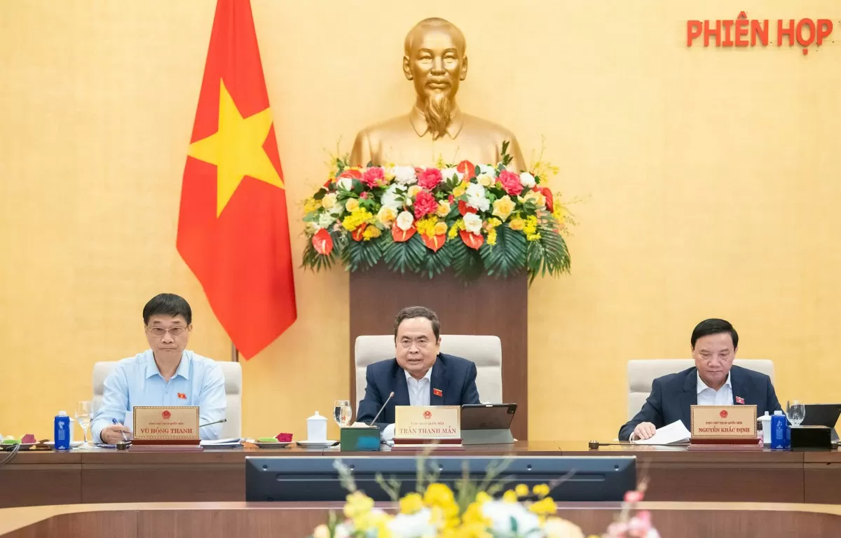 Phiền họp thường vụ