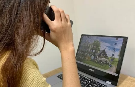 Nữ sinh viên bị