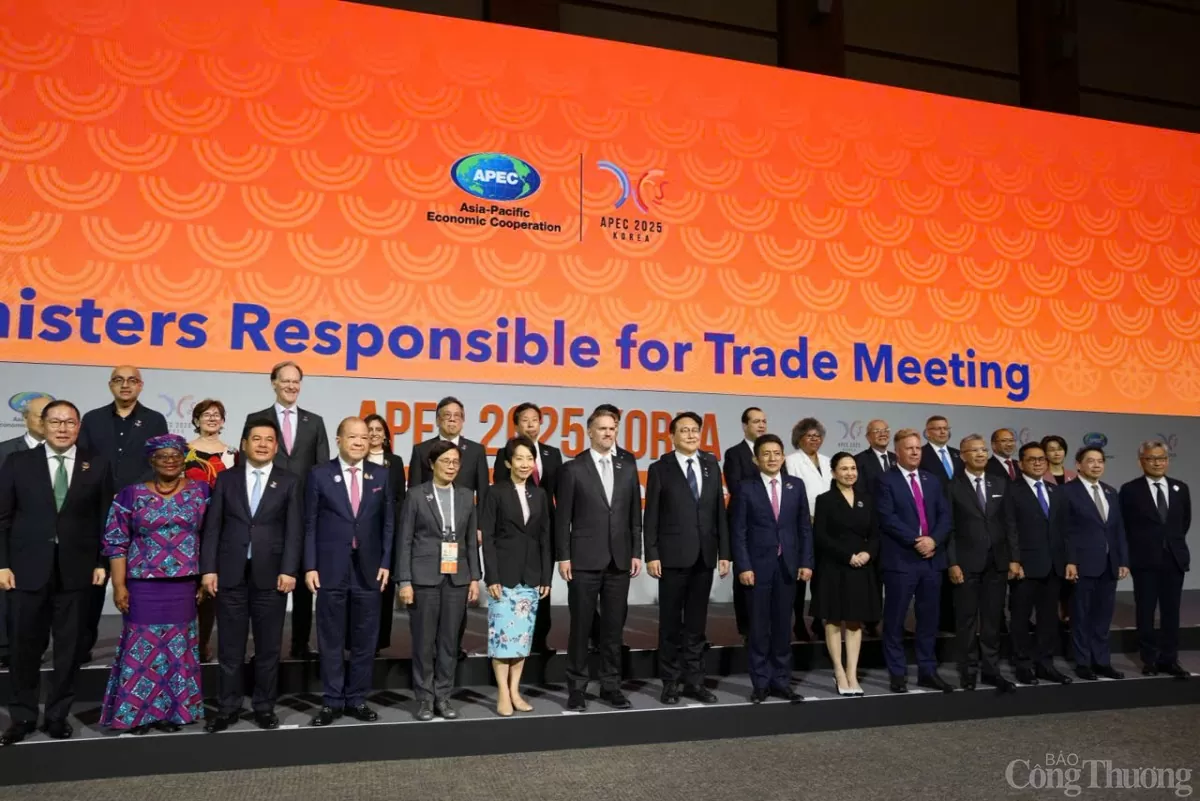Bộ trưởng Nguyễn Hồng Diên chia sẻ quan điểm về AI và thương mại tại APEC 2025