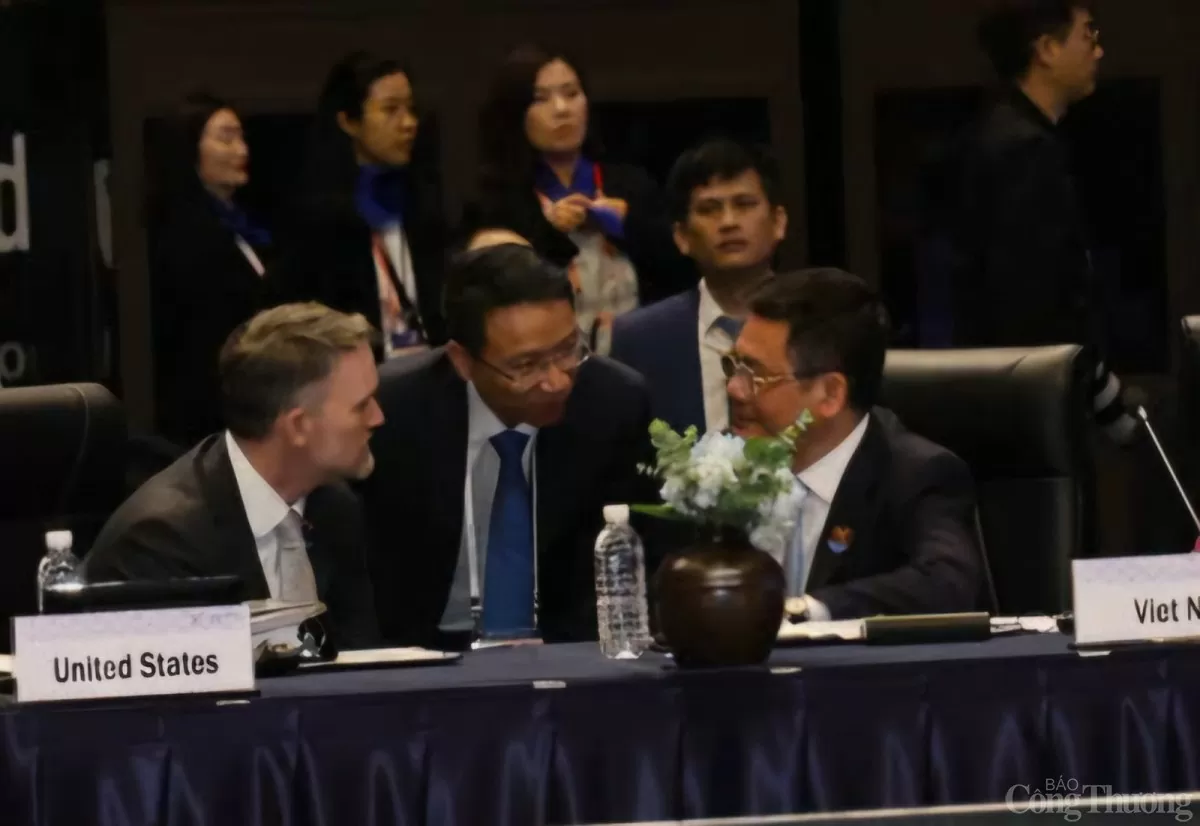 Bộ trưởng Nguyễn Hồng Diên chia sẻ quan điểm về AI và thương mại tại APEC 2025