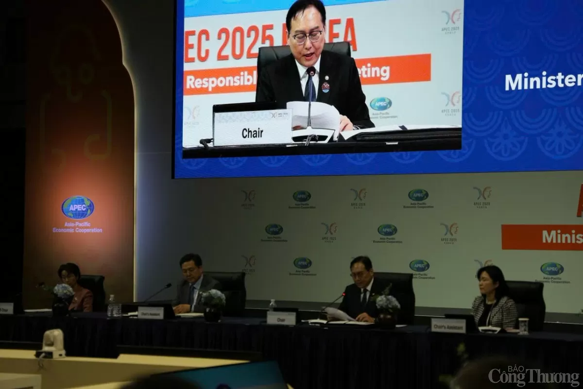 Bộ trưởng Nguyễn Hồng Diên chia sẻ quan điểm về AI và thương mại tại APEC 2025