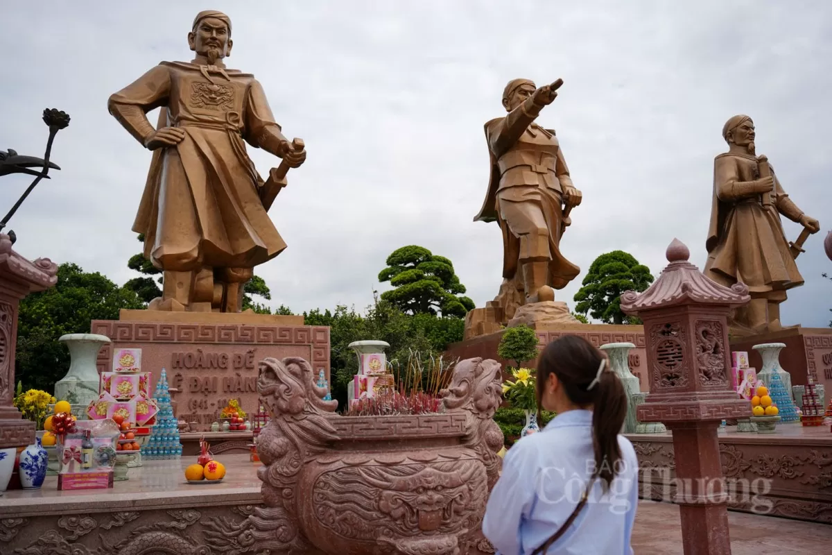 Bạch Đằng Giang tái hiện 3 trận thủy chiến lừng danh Bạch Đằng Giang tái hiện 3 trận thủy chiến lừng danh