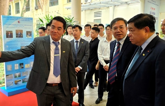 giai thuong tran dai nghia 2025 goi ten hai cong trinh xuat sac