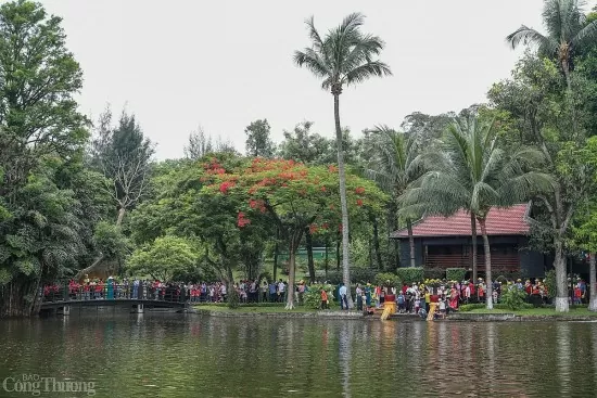 Khu Di tích Chủ tịch Hồ Chí Minh tại Phủ Chủ tịch: