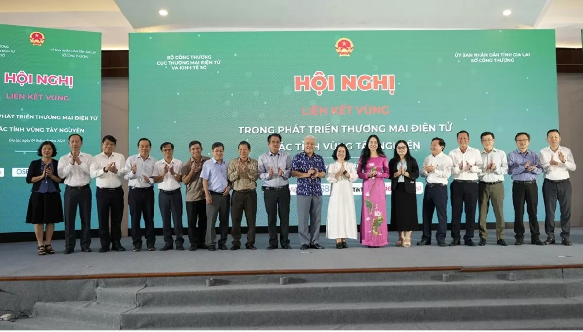 Bộ Công Thương tổ chức hội nghị liên kết vùng phát triển thương mại điện tử Bộ Công Thương tổ chức hội nghị liên kết vùng phát triển thương mại điện tử