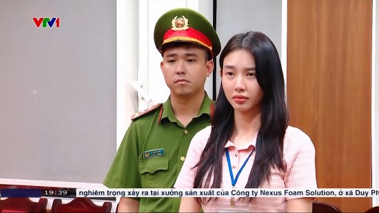 khoi to bat tam giam hoa hau nguyen thuc thuy tien